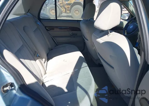 2008 Mercury Grand Marquis Gs из США, поврежденный, VIN 2MEFM74V88X609779